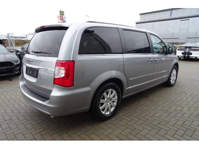 Left hand drive CHRYSLER GD VOYAGER Town & Country.Automati
